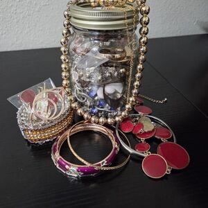Mystery Jewelry Jar 16oz Wearable Lot Necklaces Bracelets Earrings Rings Pendant